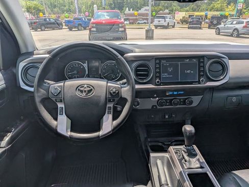 Used 2023 Toyota Tacoma SR5 RWD image 18