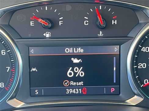 Certified 2023 Chevrolet Traverse LT image 27