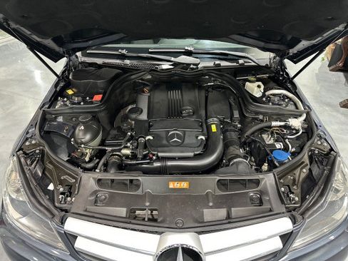 Used 2013 Mercedes-Benz C 250 Coupe image 24