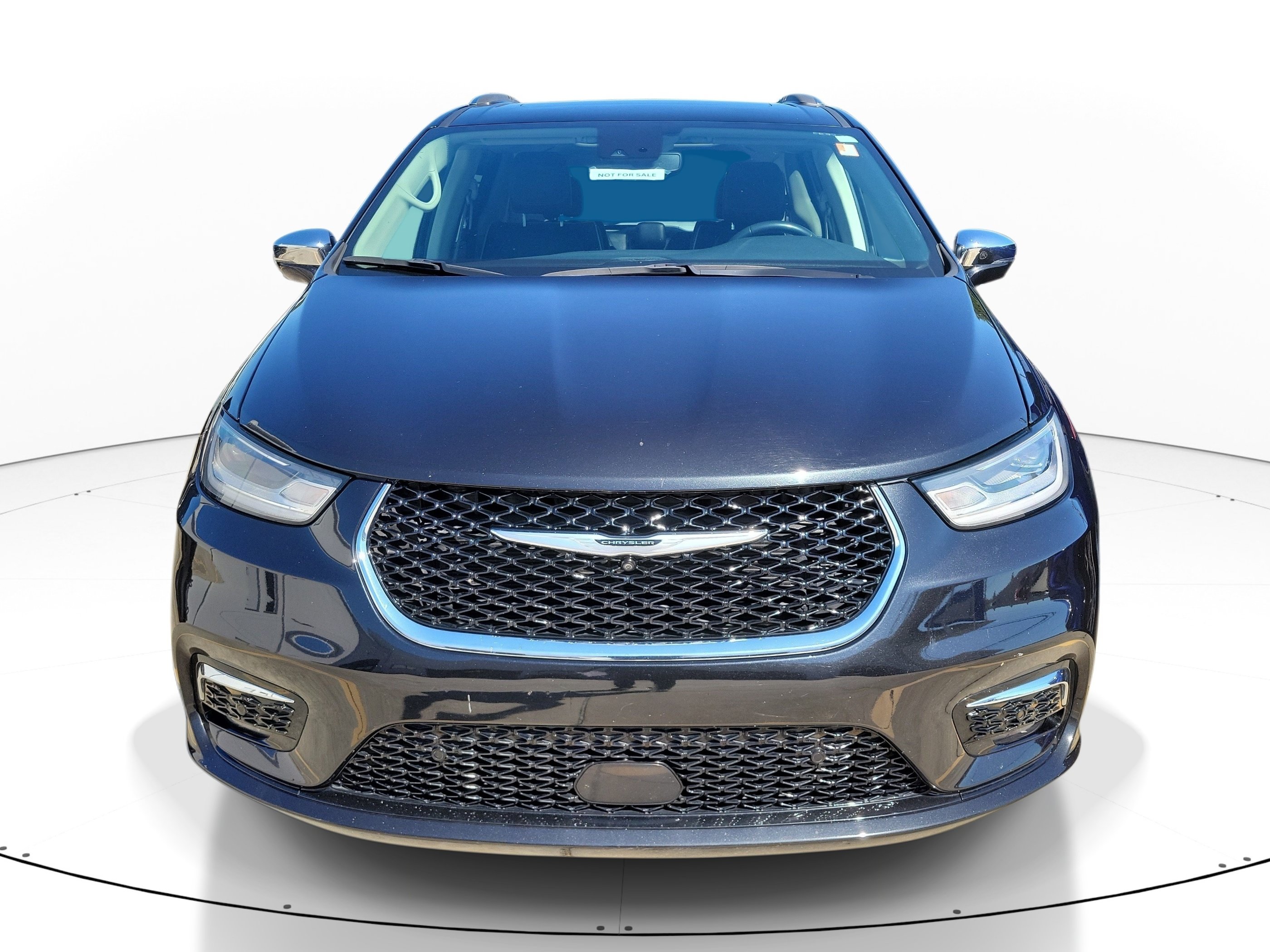 Used 2021 Chrysler Pacifica Limited w/ Premium & Safety Sphere Group AWD/4WD image 2