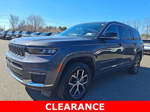 Used 2024 Jeep Grand Cherokee L Limited image 3