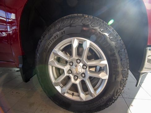 Certified 2023 Chevrolet Silverado 1500 LT image 28