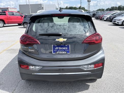 Used 2017 Chevrolet Bolt Premier w/ Driver Confidence II Package FWD image 6
