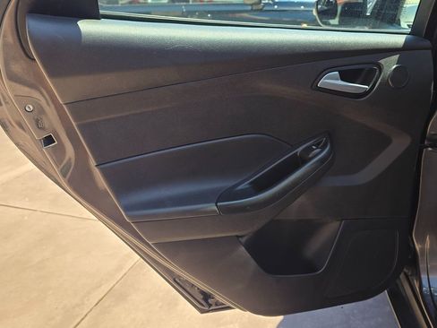 Used 2017 Ford Focus SEL FWD image 25