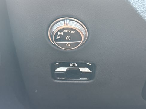 Certified 2024 Mercedes-Benz GLC 300 4MATIC image 24