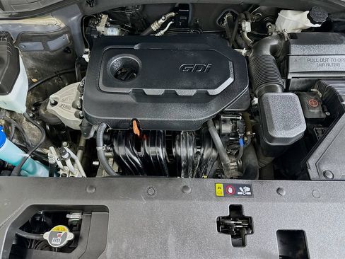 Used 2020 Hyundai Santa Fe SE FWD image 29