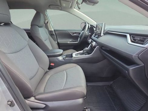 Certified 2025 Toyota RAV4 XLE AWD/4WD image 16