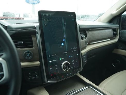 Used 2023 Ford Expedition Max Limited AWD/4WD image 29