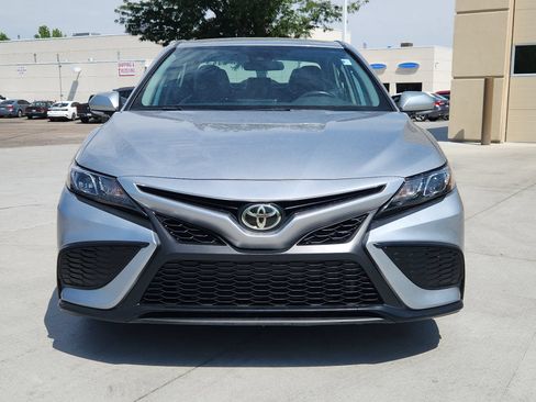 Used 2024 Toyota Camry SE FWD image 8