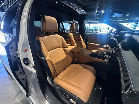 Used 2021 Lexus LS 500 AWD w/ Accessory Package (Z1) image 24