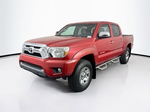 Used 2015 Toyota Tacoma PreRunner image 3