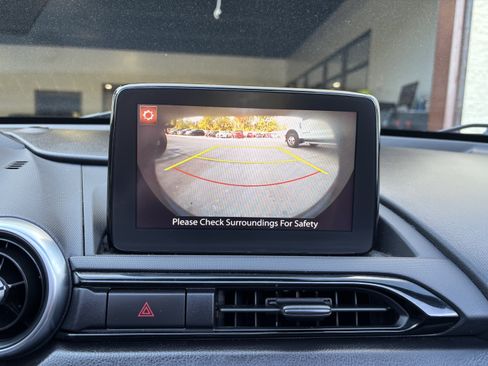 Used 2019 MAZDA MX-5 Miata RF Grand Touring image 31