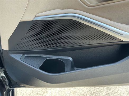 Used 2020 BMW 330i Sedan w/ Premium Package image 38