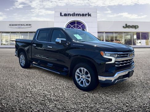 Used 2022 Chevrolet Silverado 1500 LTZ w/ LTZ Convenience Package II AWD/4WD image 20