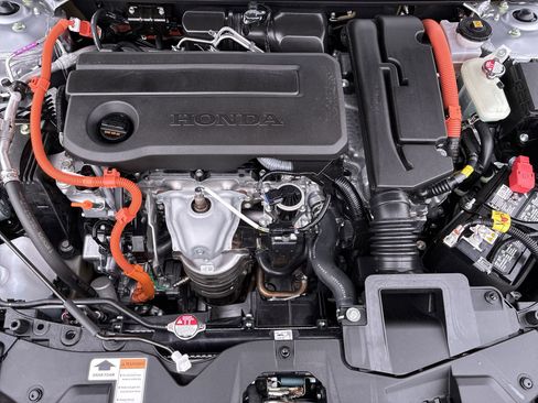 Certified 2025 Honda Accord Sport image 15