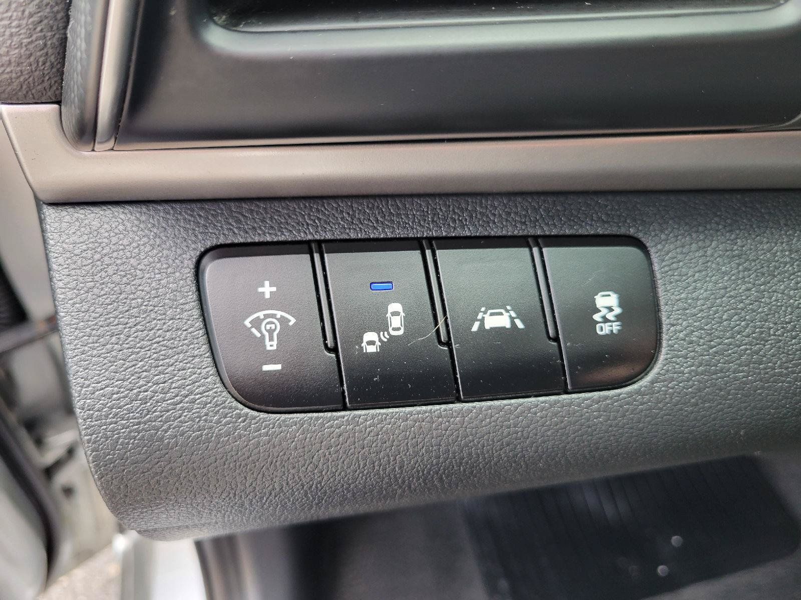 Used 2019 Hyundai Elantra SEL w/ Cargo Package FWD image 9