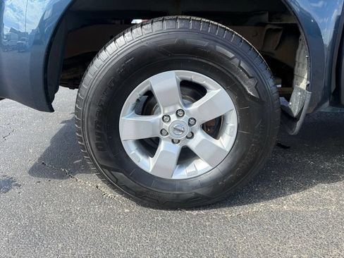 Used 2013 Nissan Frontier SV w/ SV Value Truck Pkg AWD/4WD image 49