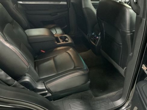 Used 2017 Ford Explorer Sport AWD/4WD image 24