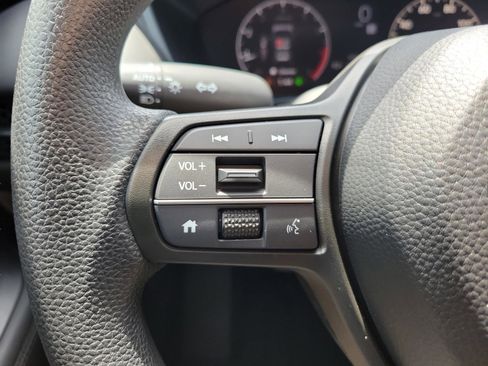 New 2026 Honda HR-V LX image 28