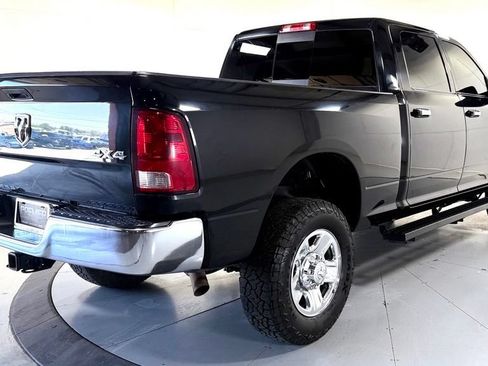 Used 2018 RAM 2500 SLT AWD/4WD image 4