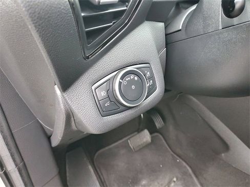 Used 2017 Ford Escape Titanium image 17