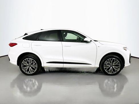 New 2026 Audi Q5 Premium Plus AWD/4WD image 4
