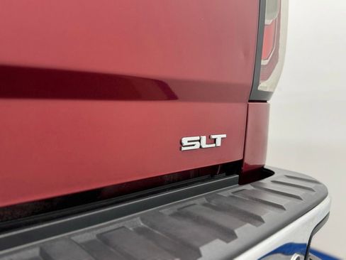 Used 2018 GMC Sierra 1500 SLT AWD/4WD image 6