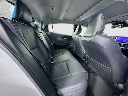 Used 2024 Toyota Prius Limited image 32