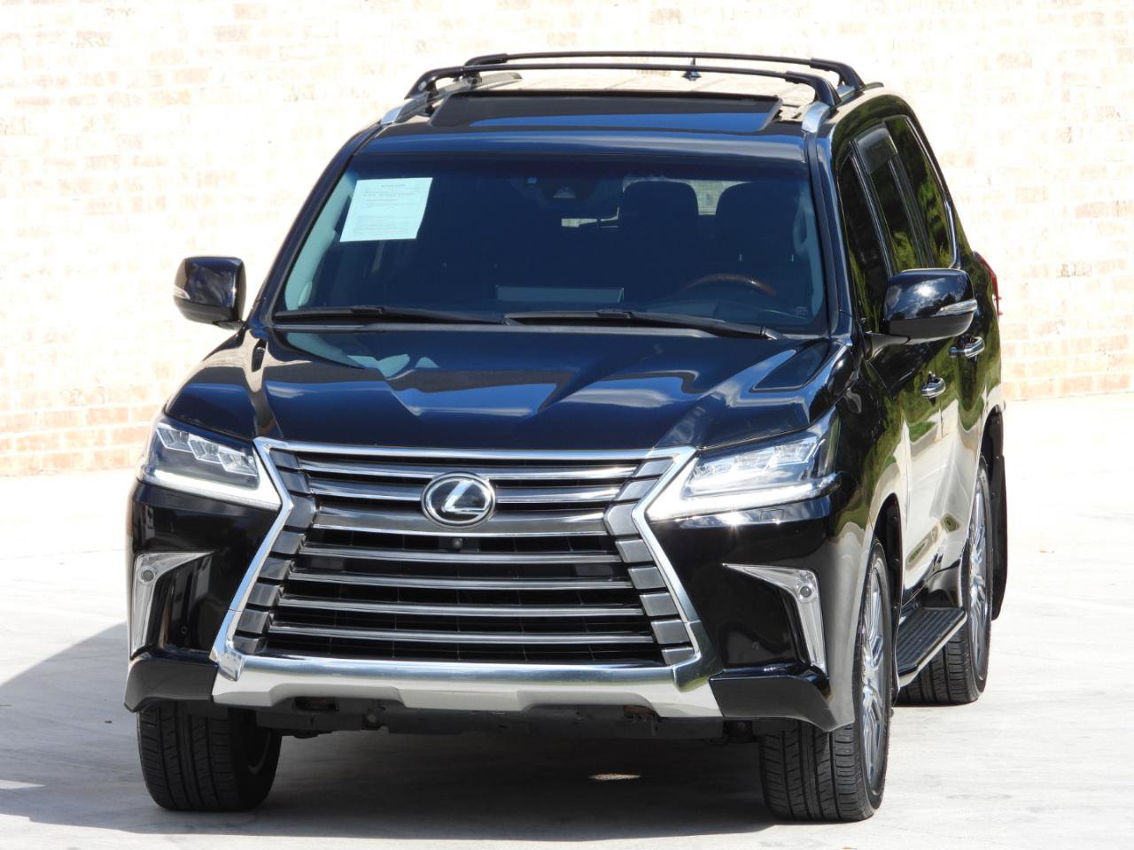 Used 2016 Lexus LX 570 4WD image 28