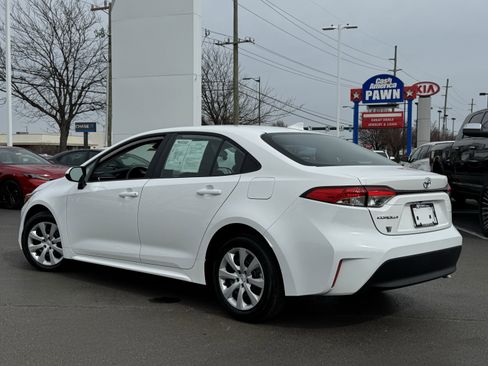 Used 2024 Toyota Corolla LE image 17