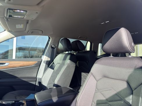 New 2026 Volkswagen Atlas SE image 8