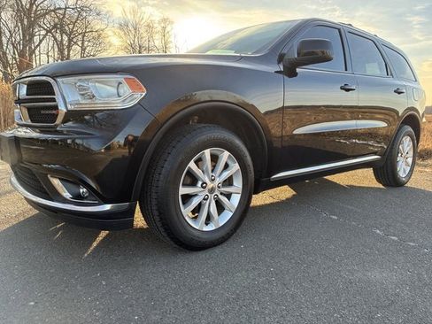 Used 2019 Dodge Durango SXT image 4