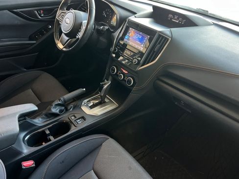 Used 2020 Subaru Crosstrek 2.0i Premium w/ Moonroof Package 2 AWD/4WD image 17