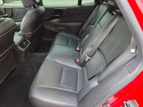 Used 2019 Lexus LS 500 RWD image 11