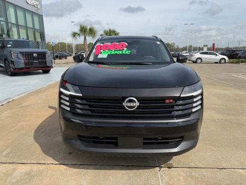 New 2026 Nissan Kicks SR image 9