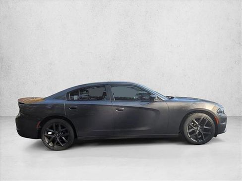 Used 2022 Dodge Charger SXT w/ Blacktop Package image 4