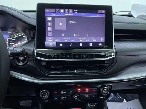 Used 2022 Jeep Compass Trailhawk image 22