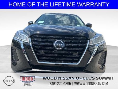 New 2025 Nissan Kicks Play S image 2