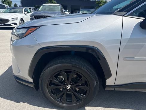 Used 2022 Toyota RAV4 XSE w/ XSE Grade Weather Package AWD/4WD image 10