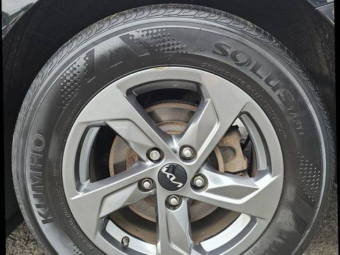 Used 2022 Kia K5 LXS image 40