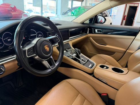 Used 2018 Porsche Panamera 4 AWD/4WD image 21