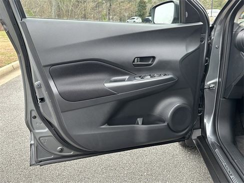 Certified 2024 Nissan Kicks S image 11