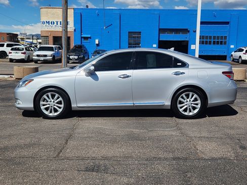Used 2010 Lexus ES 350 FWD image 2