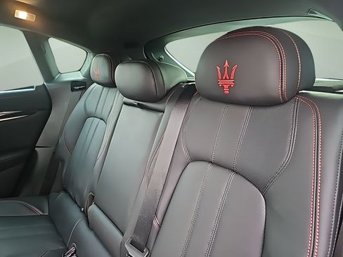 Used 2024 Maserati Levante Modena Ultima AWD/4WD image 32