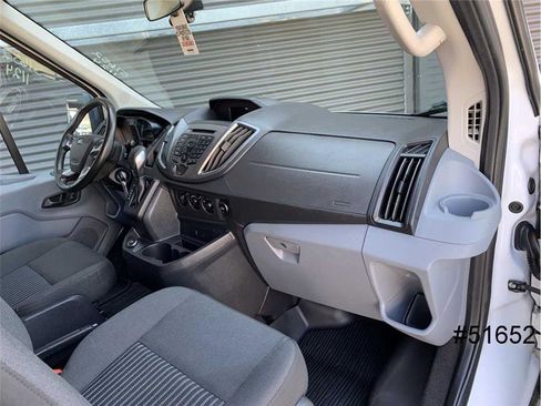 Used 2019 Ford Transit 150 XLT image 31