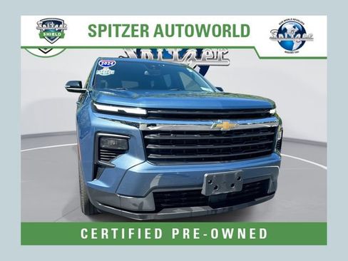 Used 2024 Chevrolet Traverse LS AWD/4WD image 1