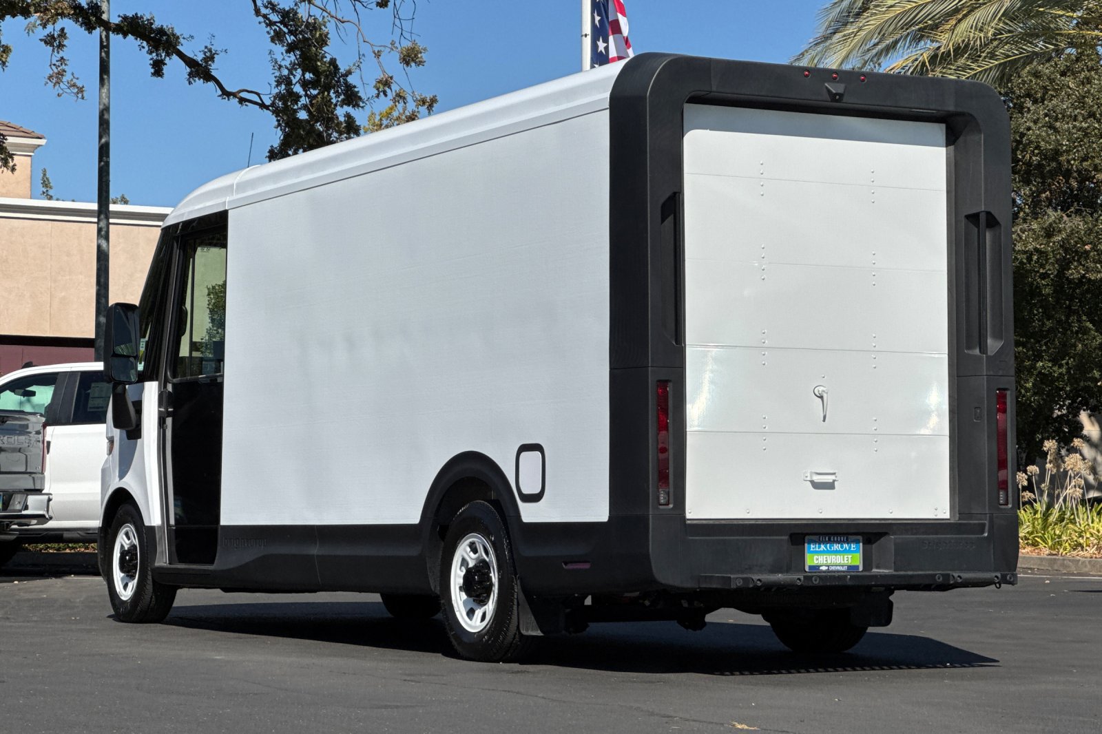 Used 2023 Chevrolet Brightdrop 600 w/ Active Safety Package 2 AWD/4WD image 5