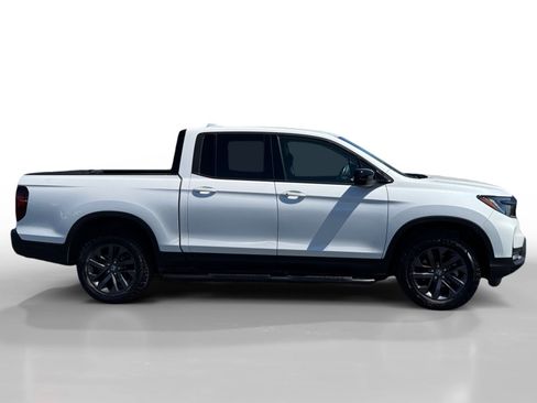 Used 2024 Honda Ridgeline Sport image 6