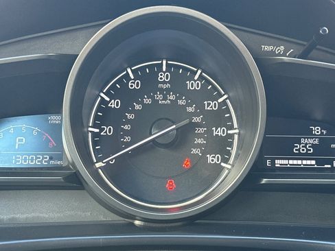 Used 2017 MAZDA MAZDA3 Touring image 25