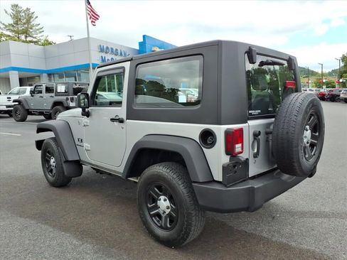 Used 2008 Jeep Wrangler X AWD/4WD image 8